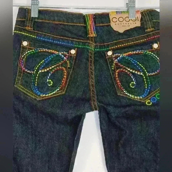 COOGI EMBROIDERED RAINBOW SHORTS. - Picture 4 of 5